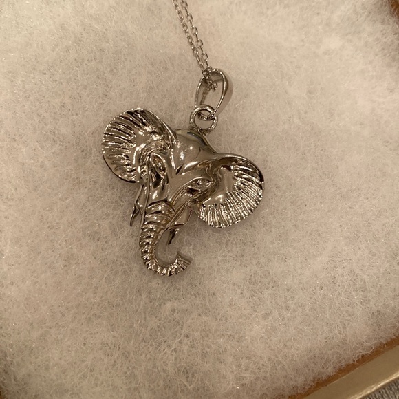 Sterling silver Elephant Necklace - Picture 3 of 5